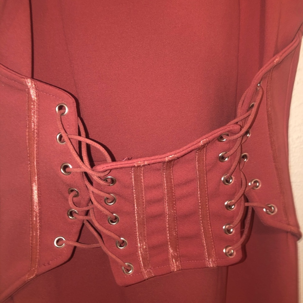 Pink dress - Picture 3 of 5